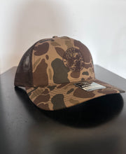 Load image into Gallery viewer, Richardson 112PFPT Duck Brown Shoulder w/ Seal
