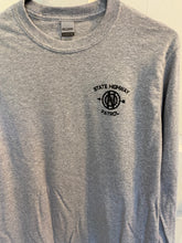 Load image into Gallery viewer, Wagon Wheel T-Shirt L/S Grey
